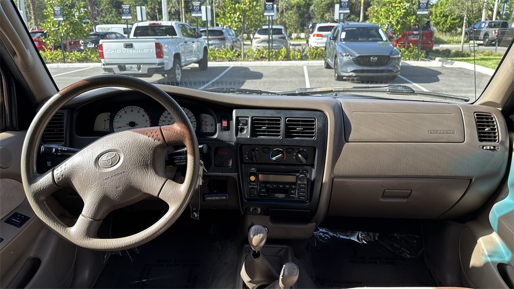 2002 Toyota Tacoma Base V6 photo 8
