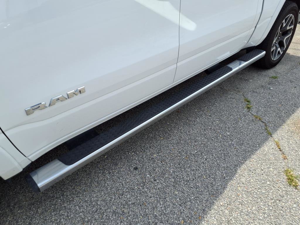 2025 Ram 1500 Laramie photo 9