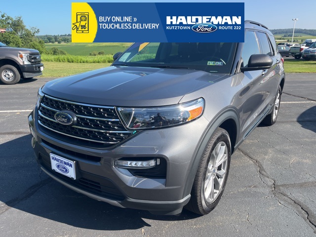 2022 Ford Explorer XLT's photo