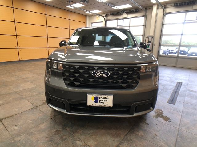 2025 Ford Maverick XLT photo 2