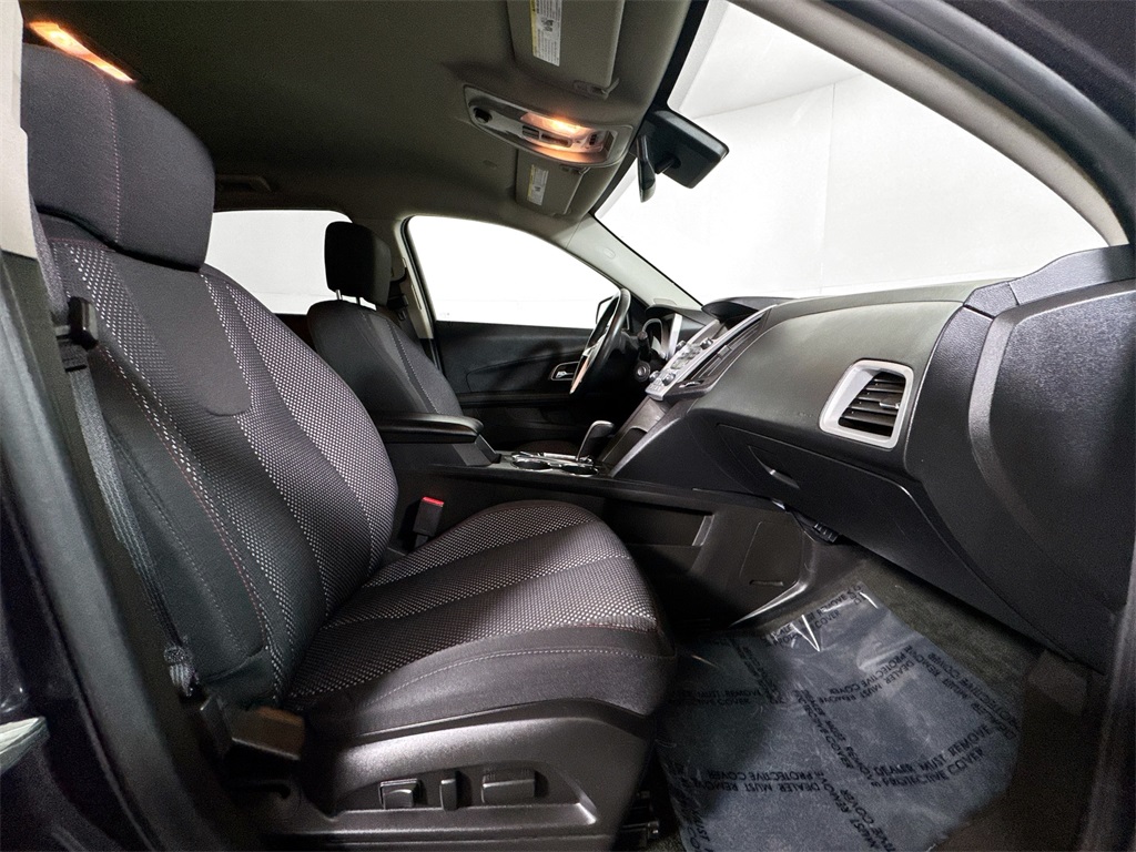 2015 Chevrolet Equinox LT photo 9
