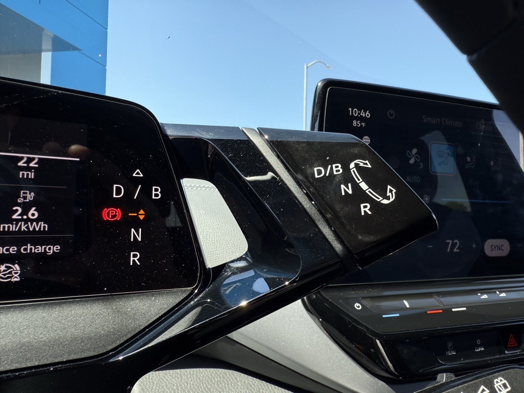 2023 Volkswagen ID.4 Pro photo 20