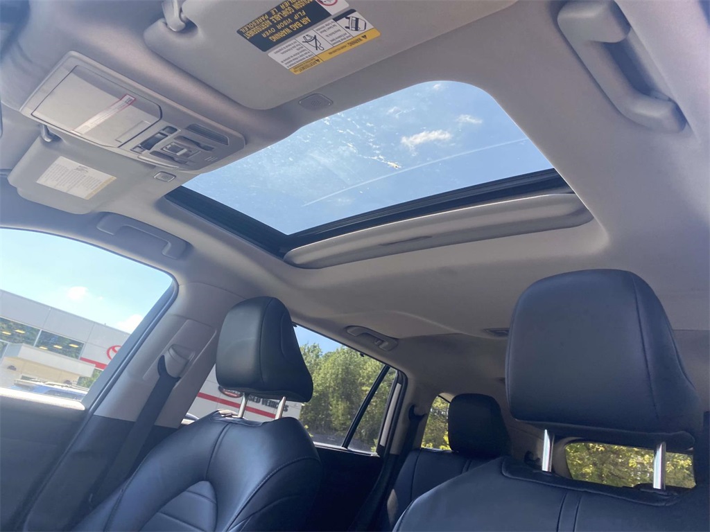 2023 Toyota Highlander XLE photo 13