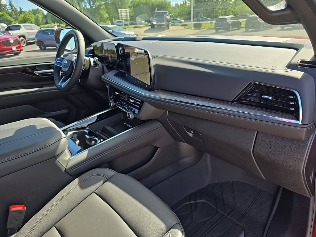 2025 Chevrolet Suburban LT photo 34