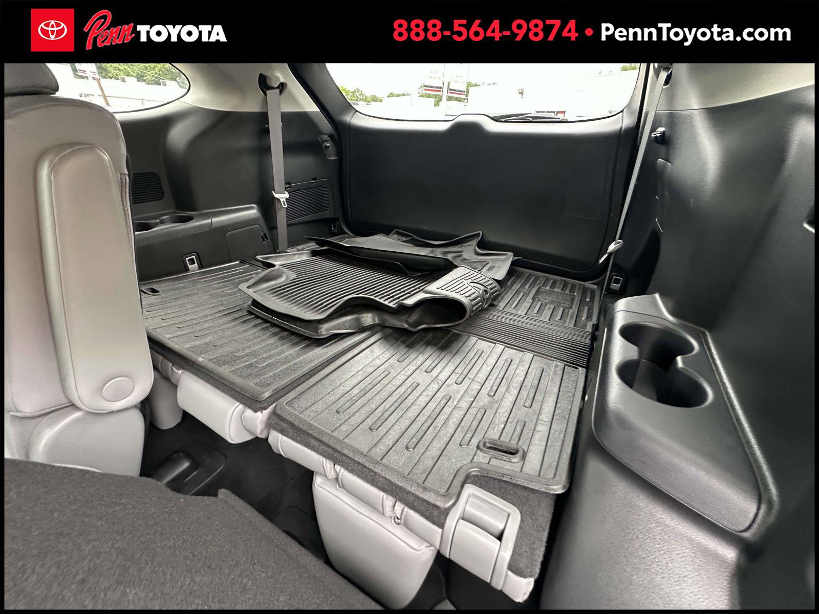 2022 Toyota Highlander XLE photo 19