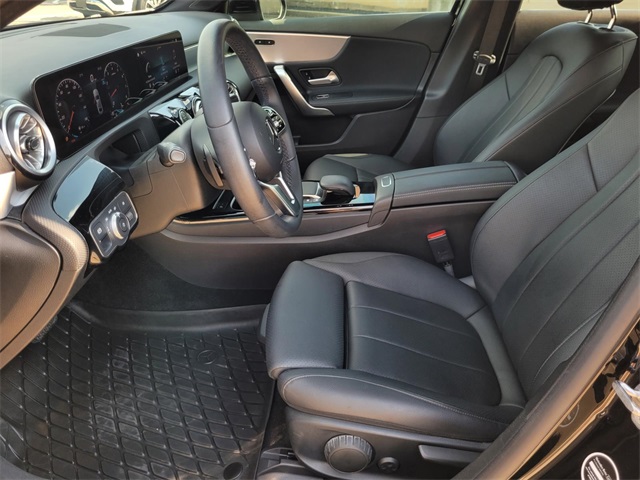 2022 Mercedes Benz A 220 photo 22
