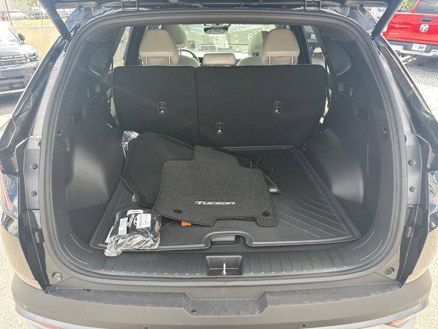 2025 Hyundai Tucson Limited photo 16