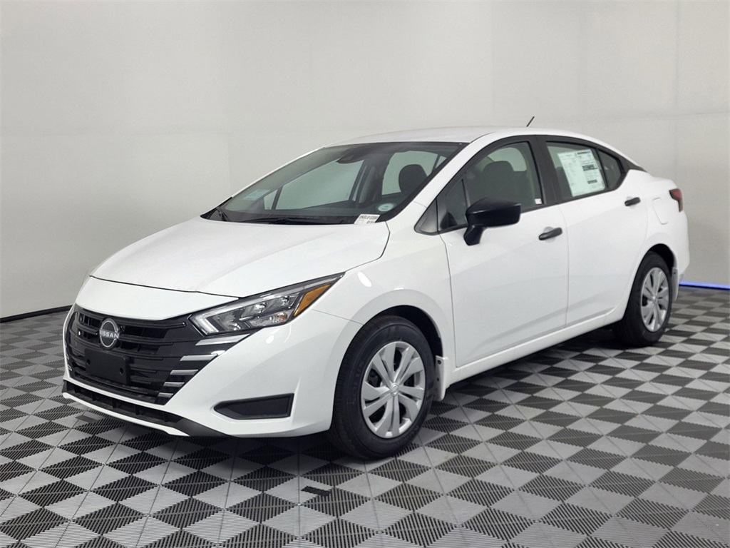 2025 Nissan Versa Sedan S's photo