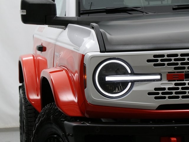 2025 Ford Bronco First Edition photo 4