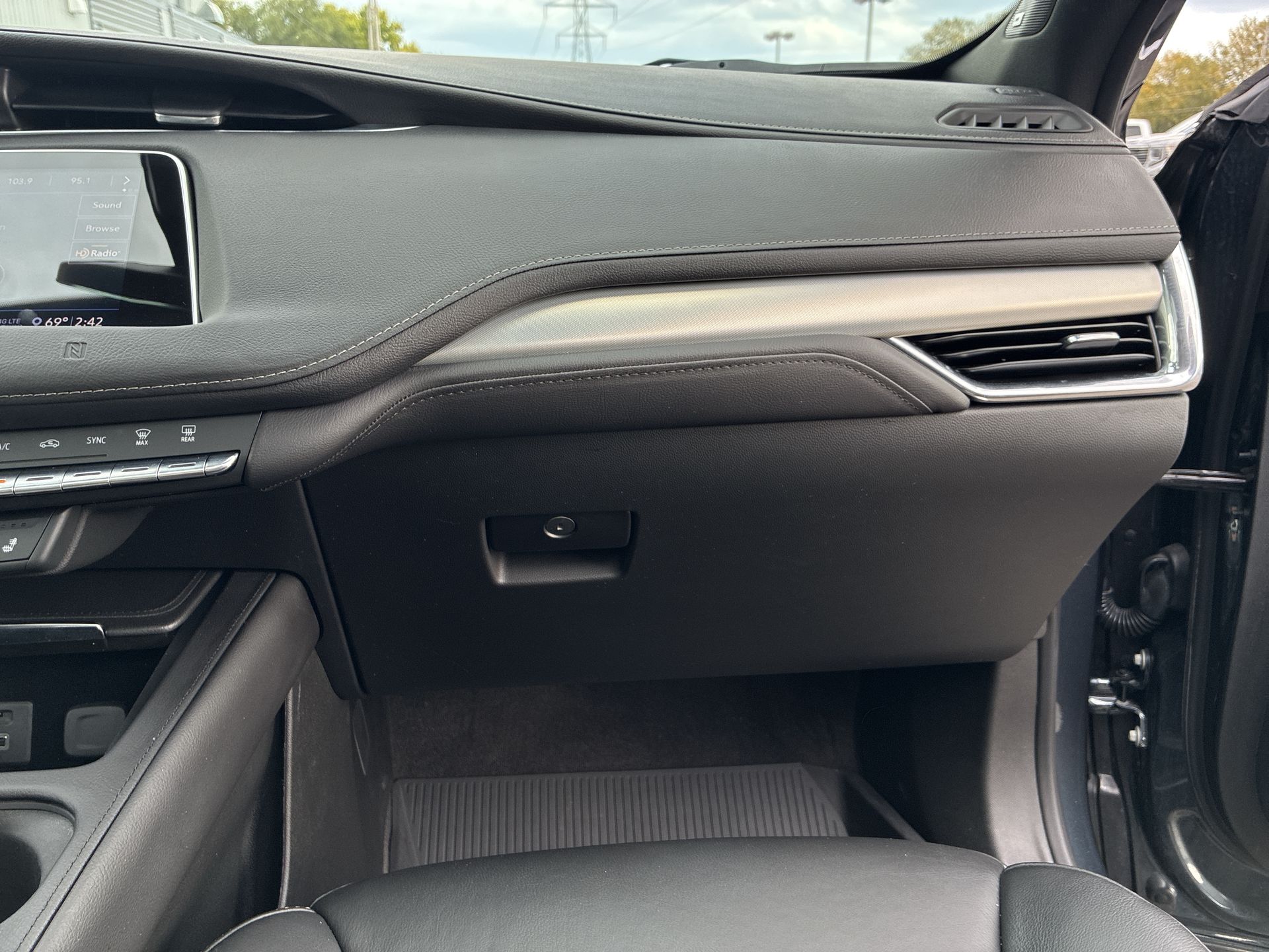 2020 Cadillac XT4 Premium Luxury photo 33