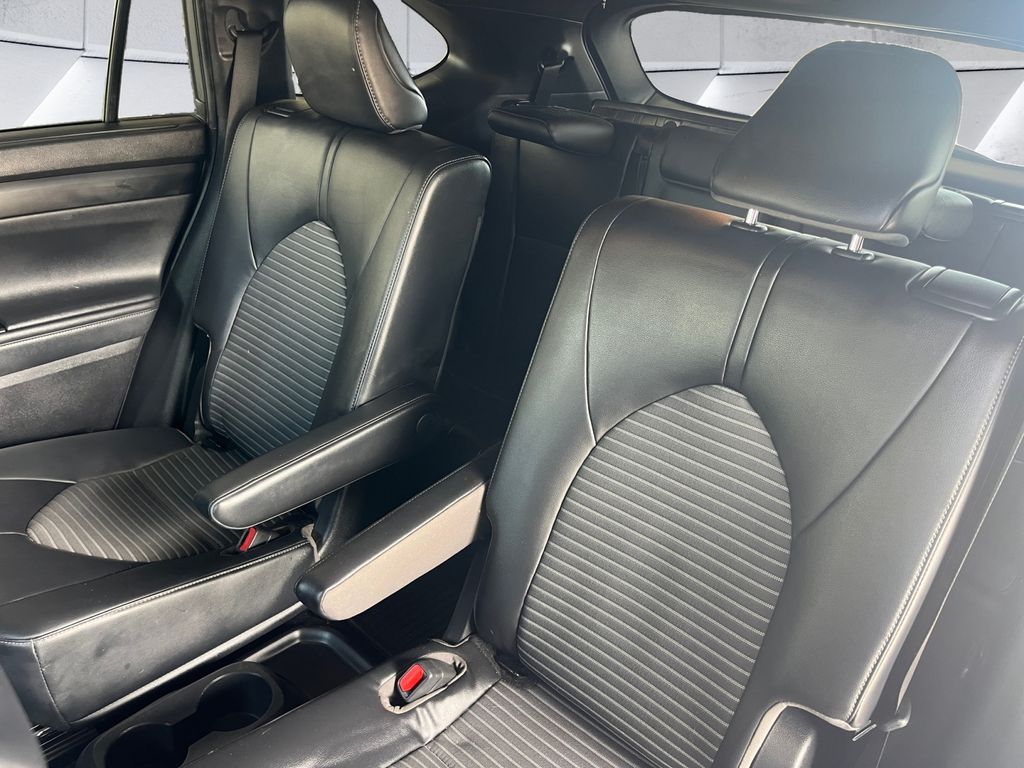 2023 Toyota Highlander XSE photo 18
