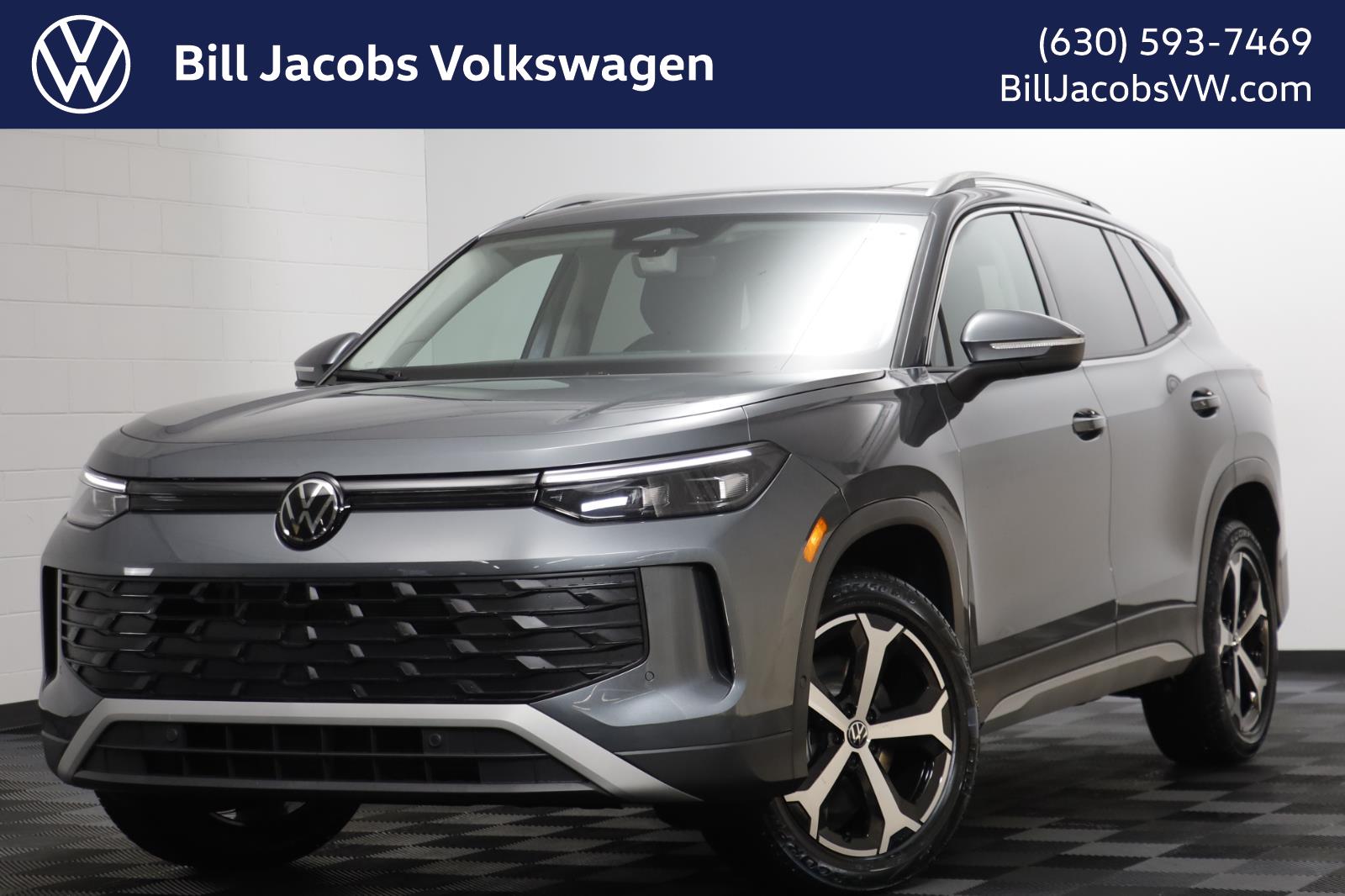 2026 Volkswagen Tiguan SE's photo