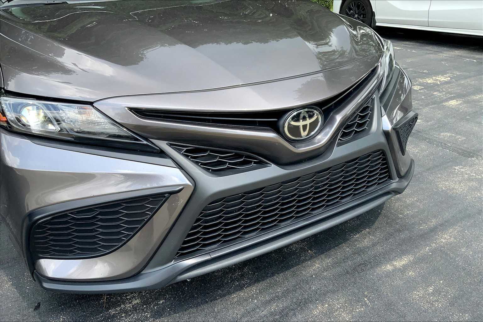 2024 Toyota Camry SE photo 29