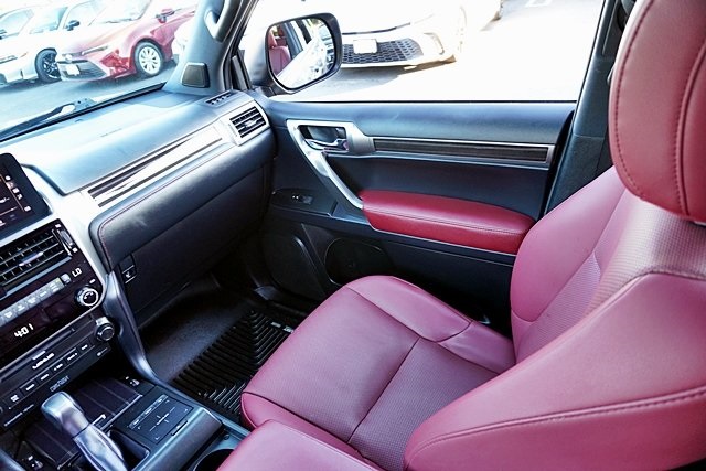 Used 2023 Gray Lexus 460 image 23