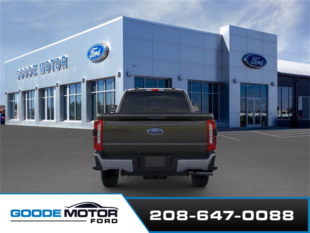 2025 Ford F-350 Lariat photo 3