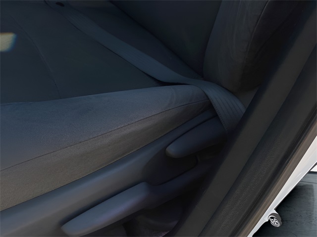 2013 Toyota Prius Plug-in Base photo 18