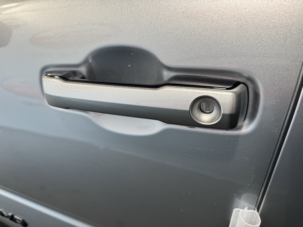 2025 Toyota Tacoma photo 11