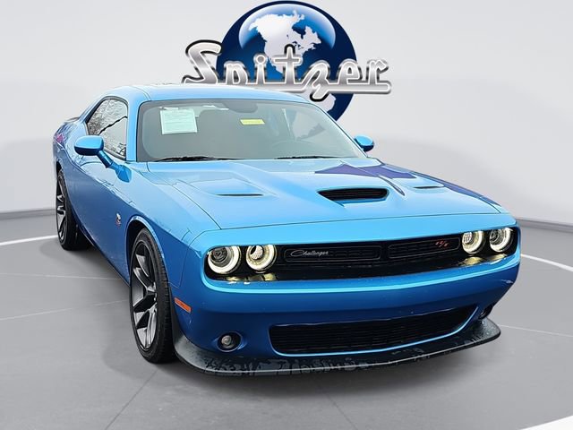 2023 Dodge Challenger R/T's photo