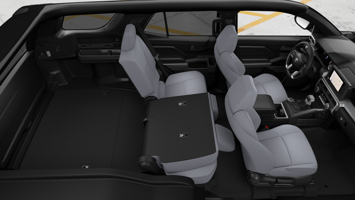 2025 Toyota 4Runner SR5 photo 16