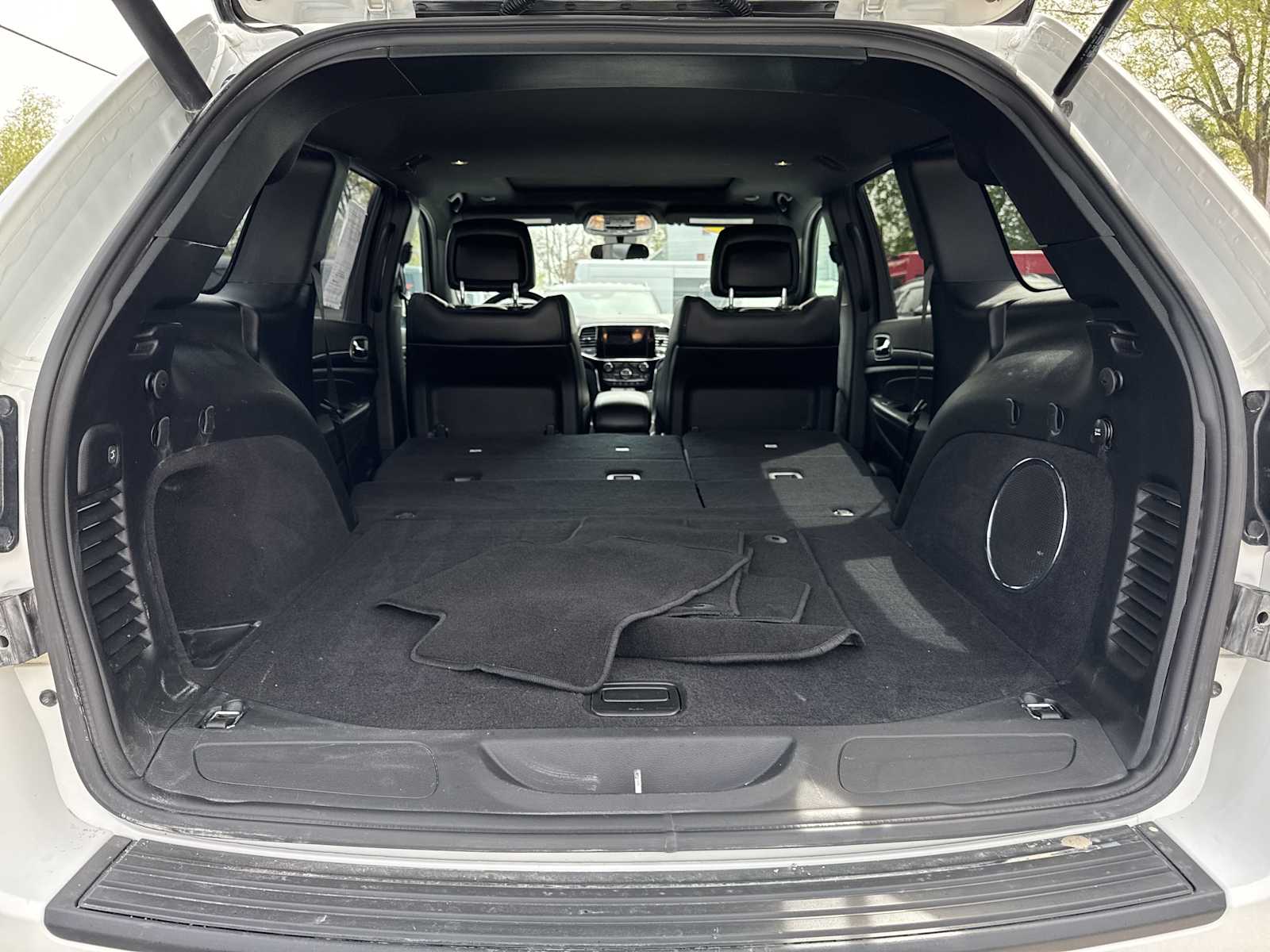 2021 Jeep Grand Cherokee Laredo X photo 10
