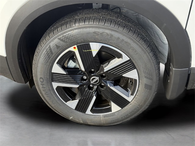 2025 Nissan Kicks SV photo 4