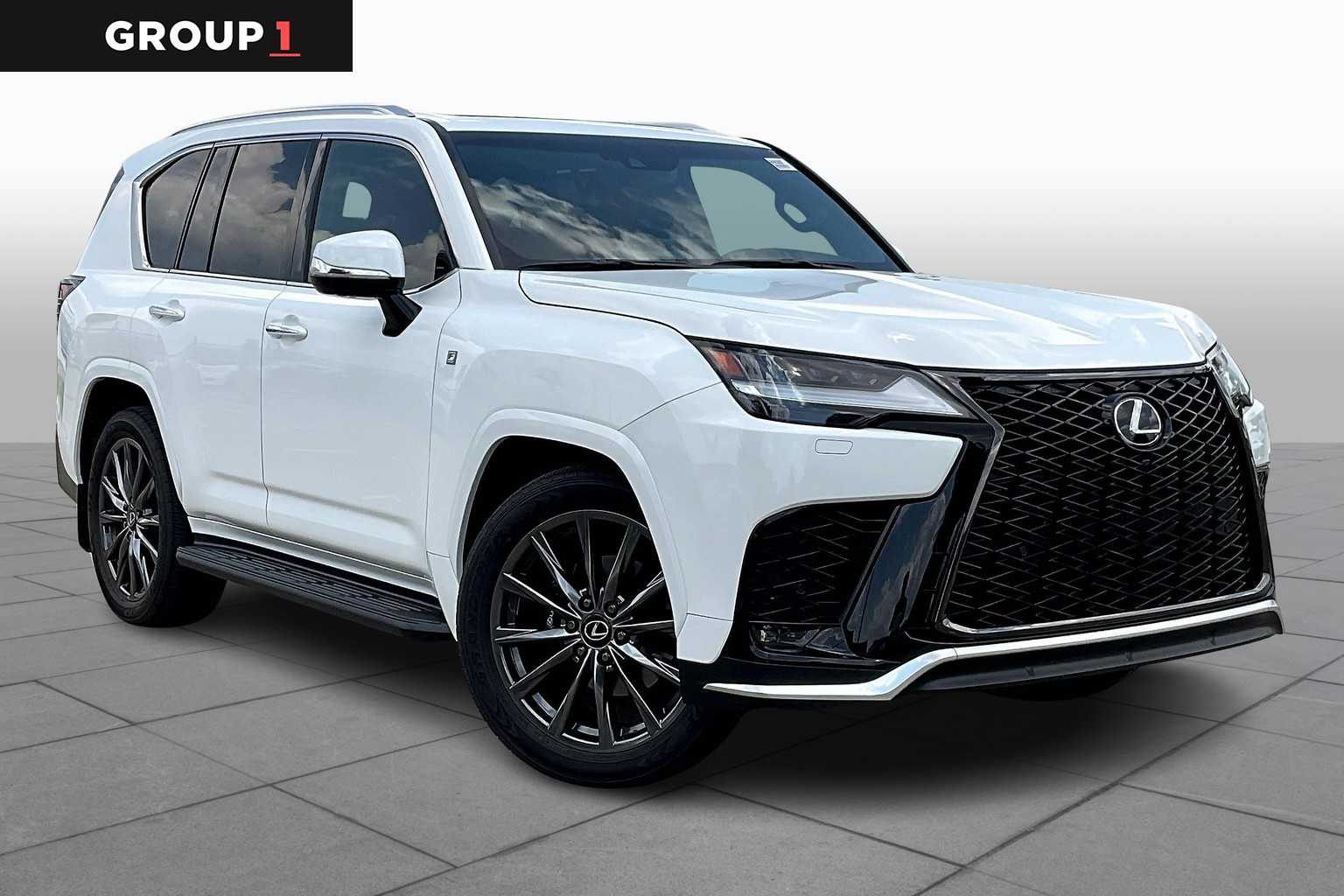 2024 Lexus LX 600 F SPORT photo 2