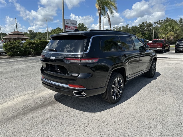 2025 Jeep Grand Cherokee Overland photo 4