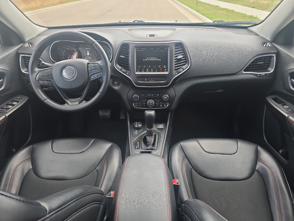 2019 Jeep Cherokee Trailhawk photo 24