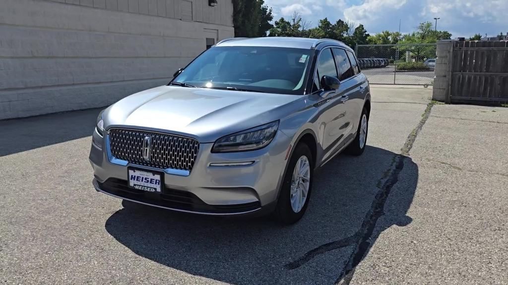 2022 Lincoln Corsair Base