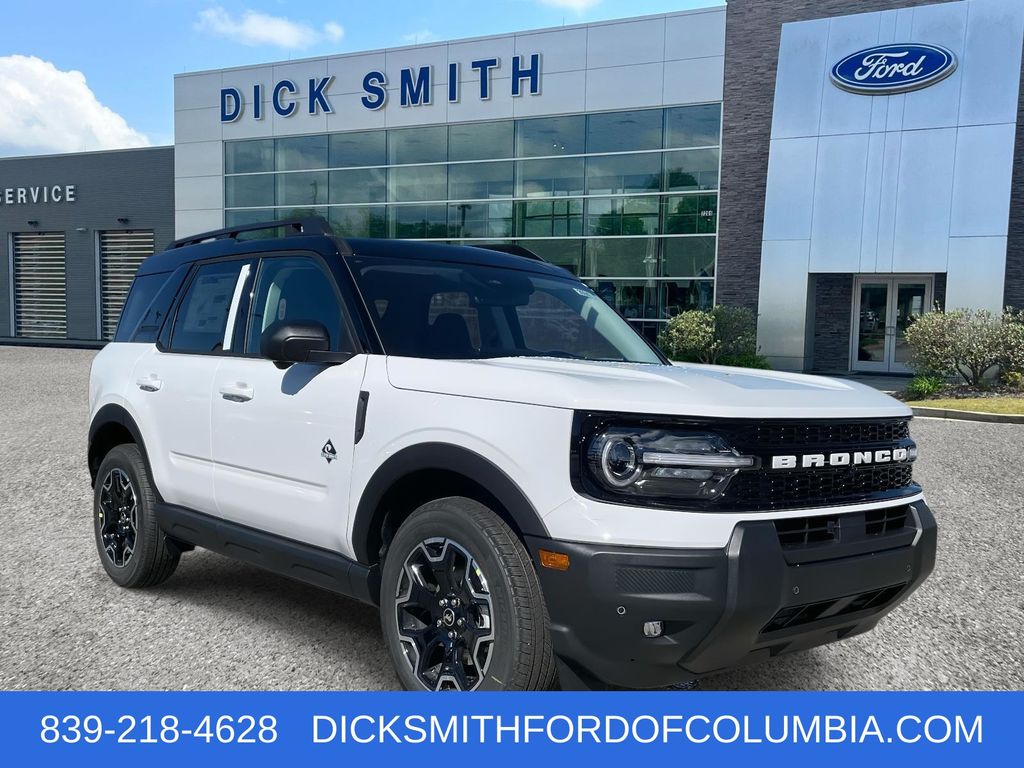 2025 Ford Bronco Sport Outer Banks's photo