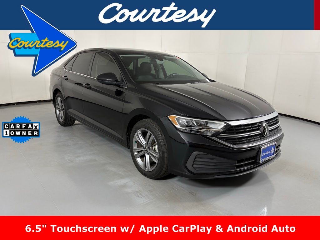 2024 Volkswagen Jetta SE's photo