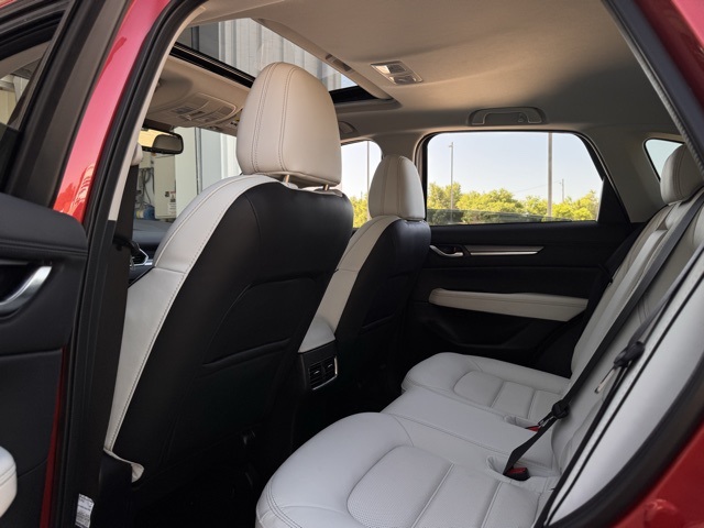 2024 Mazda CX-5 2.5 Premium Plus photo 5