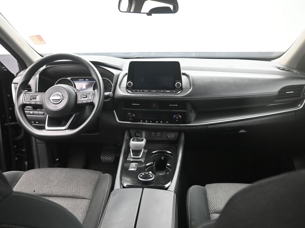 2024 Nissan Rogue SV photo 14