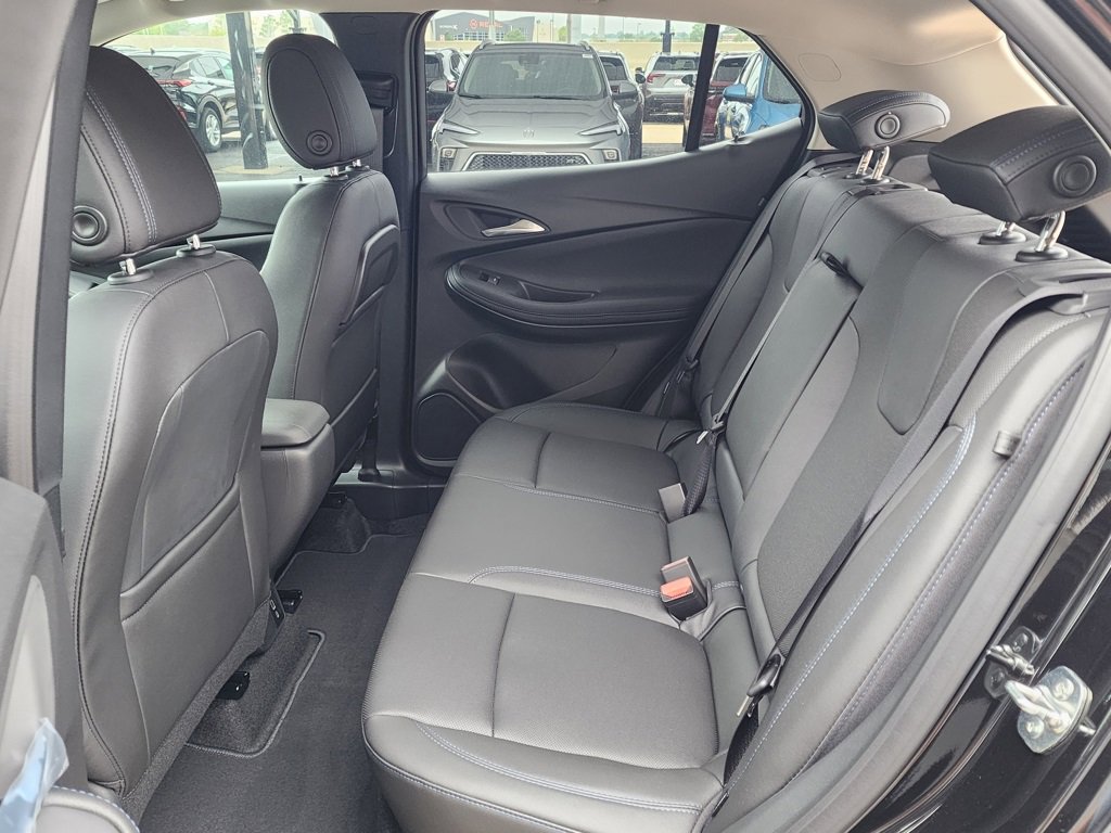 2026 Buick Encore GX Sport Touring photo 38
