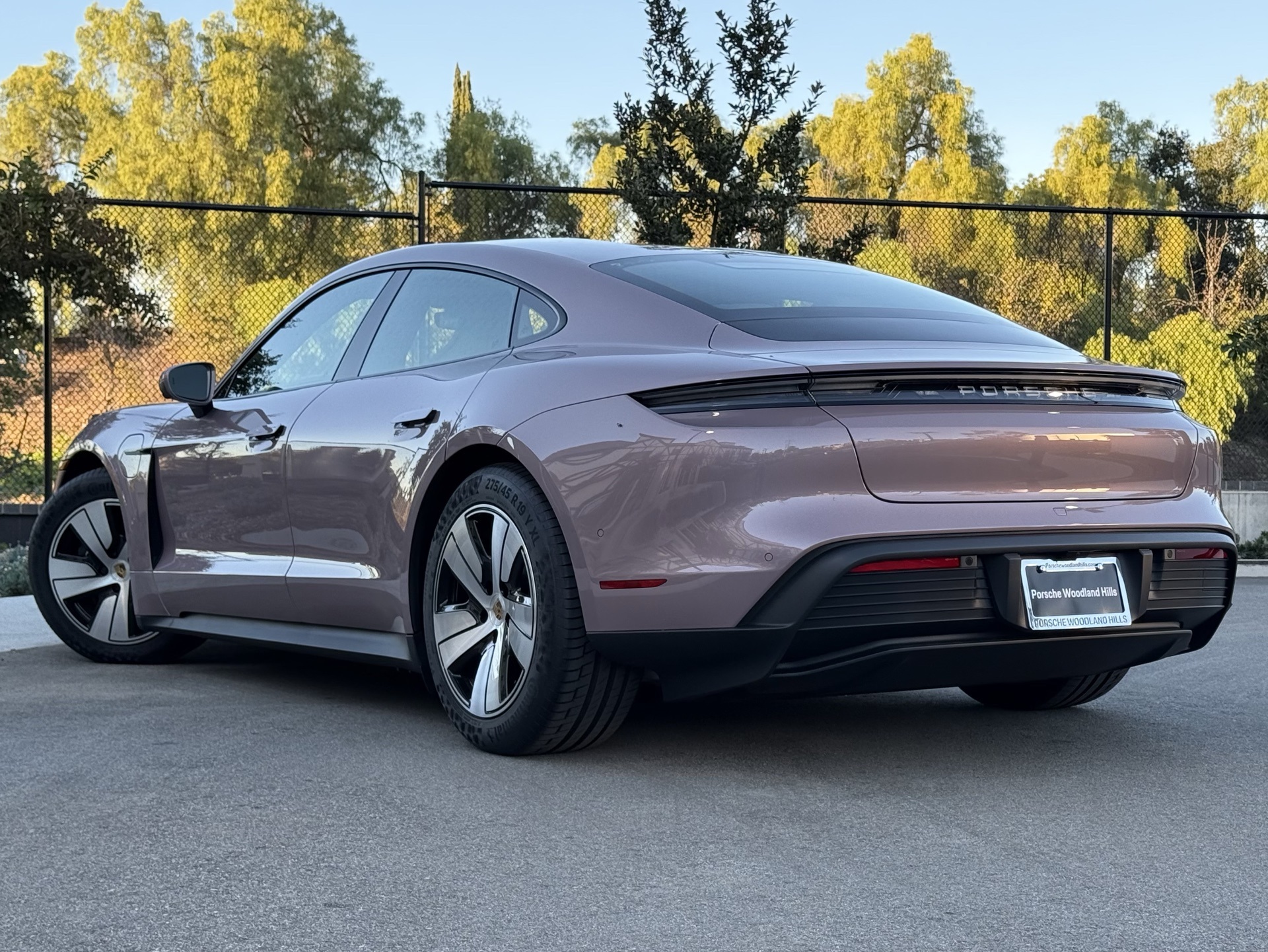 2025 Porsche Taycan 4 photo 3