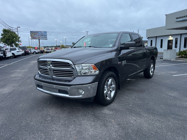 2019 Ram 1500 Classic SLT photo 32