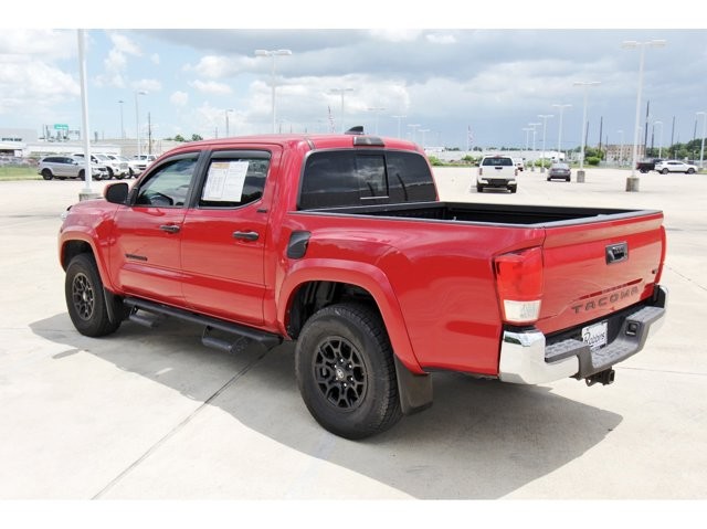2022 Toyota Tacoma SR5 photo 4