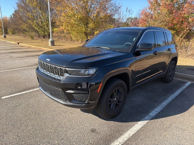 2025 Jeep Grand Cherokee Laredo's photo