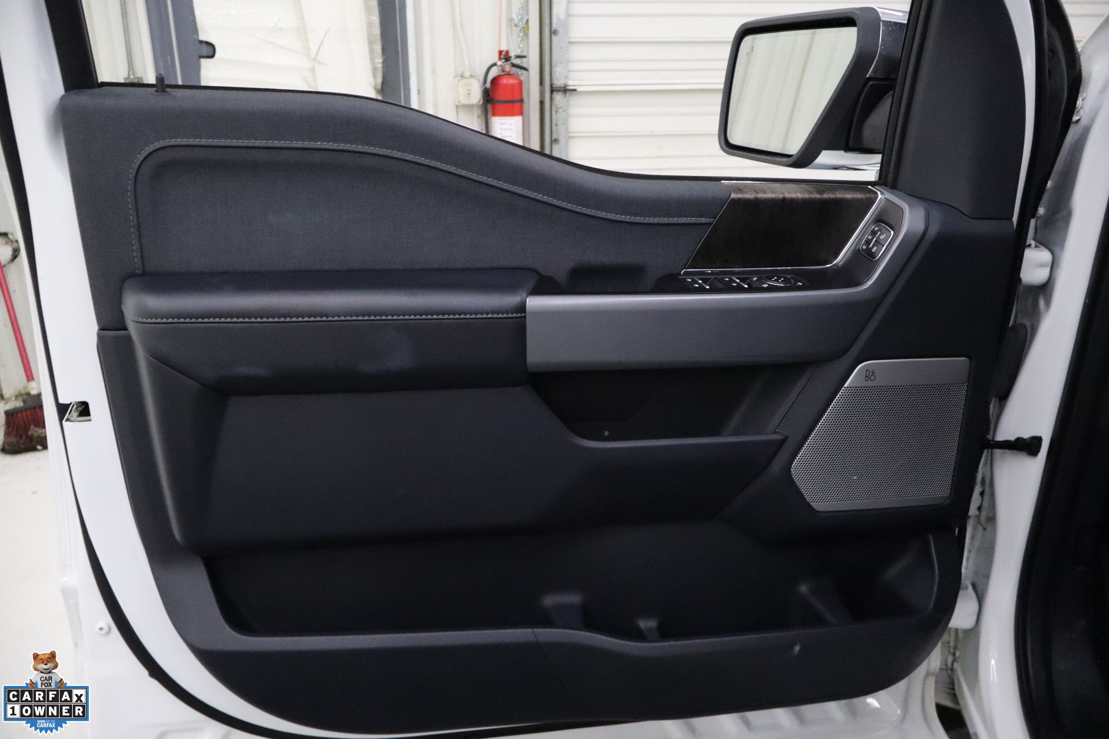 2023 Ford F-150 Lariat photo 9