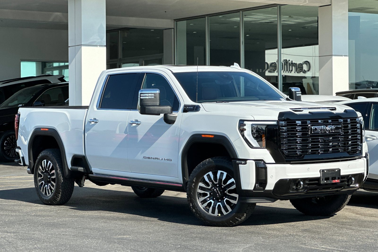 2025 Gmc Sierra 2500 HD Denali Ultimate photo 2