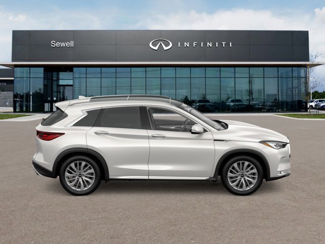 2025 Infiniti QX50 Luxe AWD photo 4