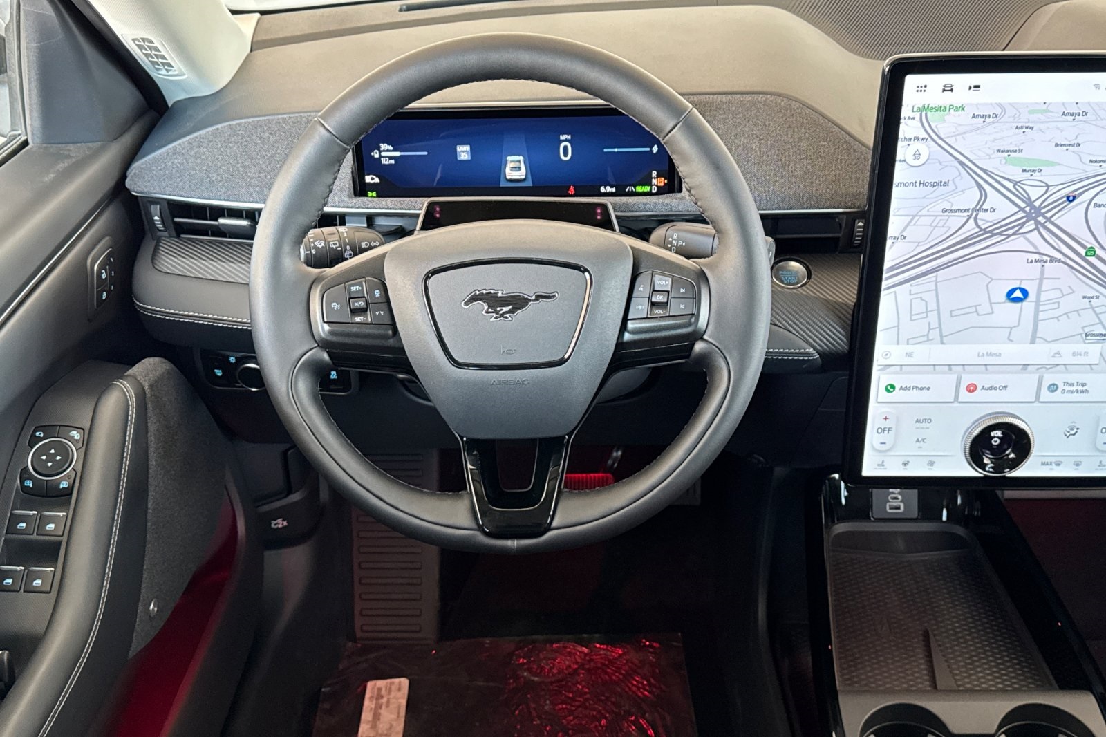 2025 Ford Mustang Mach-E Premium photo 13