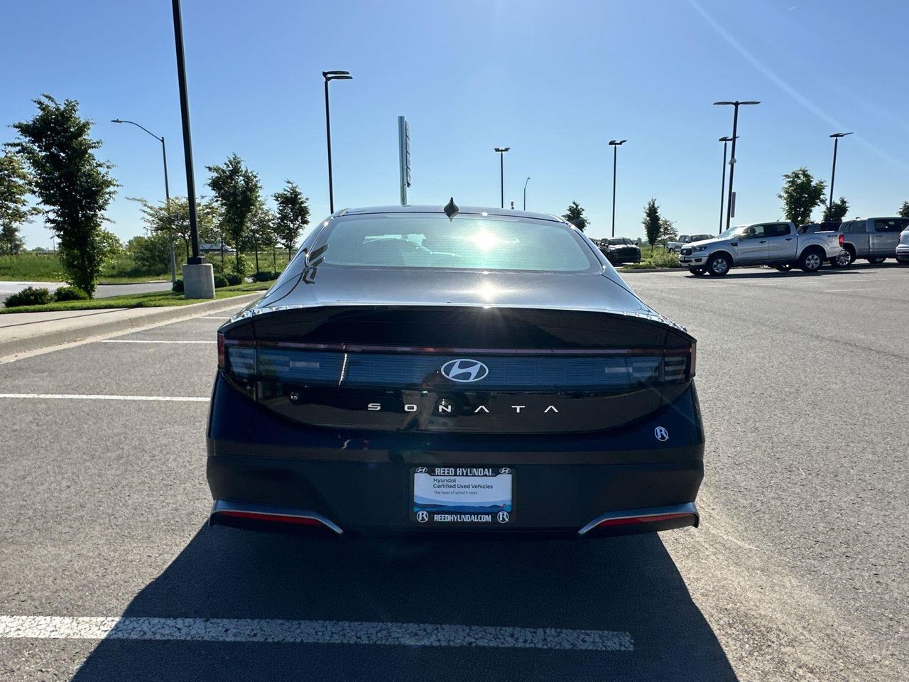 2025 Hyundai Sonata SE photo 3