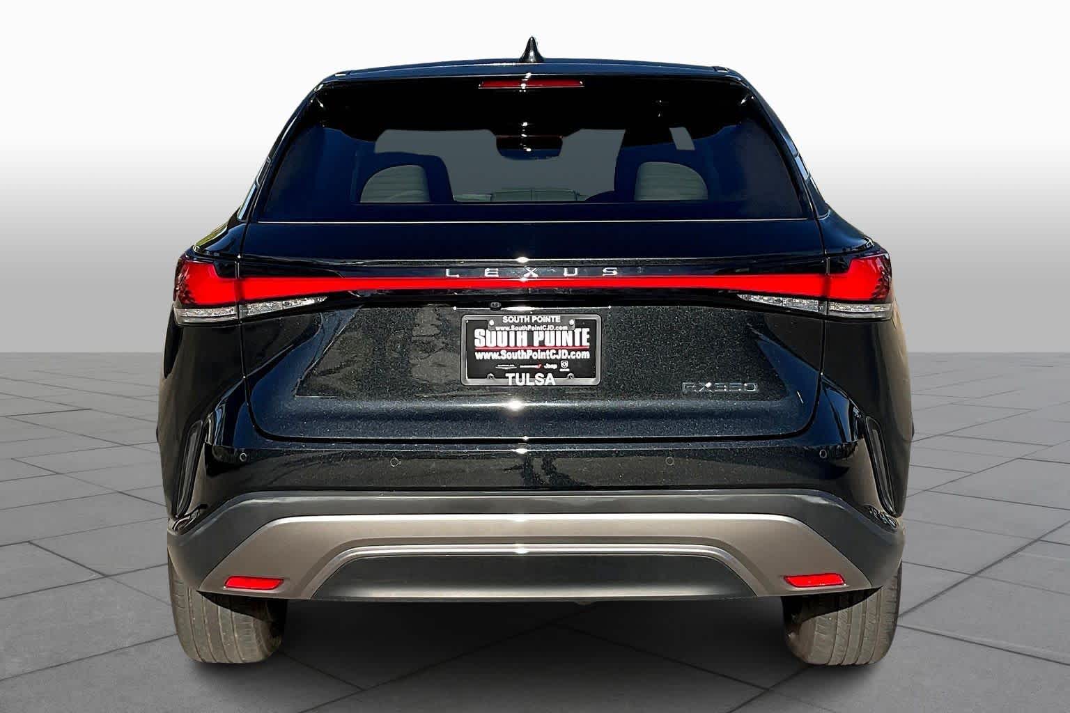 2023 Lexus RX photo 4