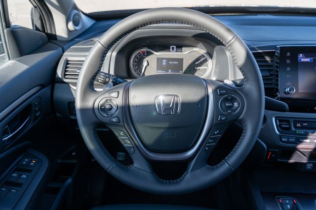 2023 Honda Ridgeline RTL photo 13