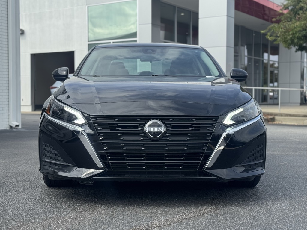 2023 Nissan Altima 2.5 SV photo 3