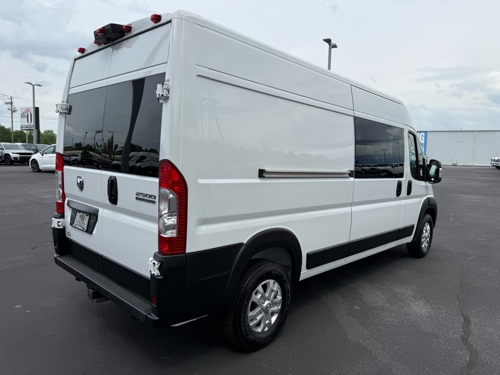 2025 Ram ProMaster 2500 photo 2