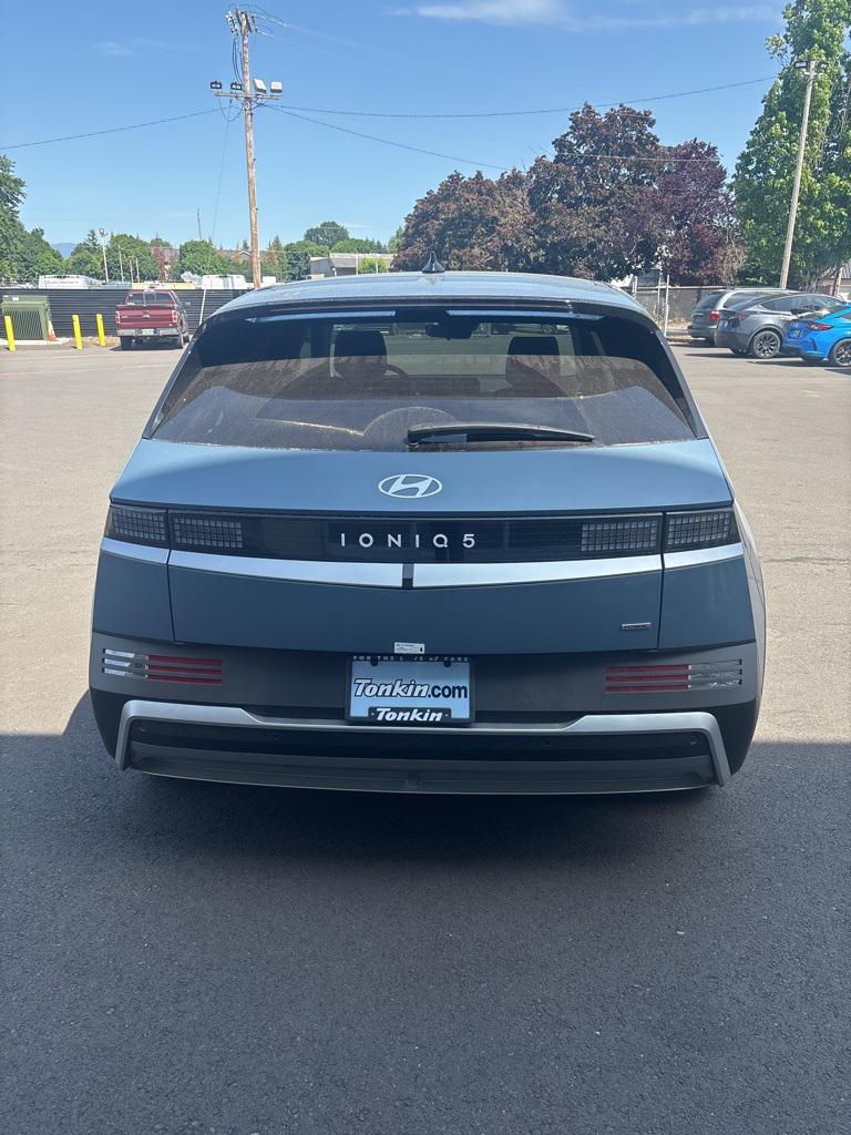 2025 Hyundai Ioniq 5 SE photo 3