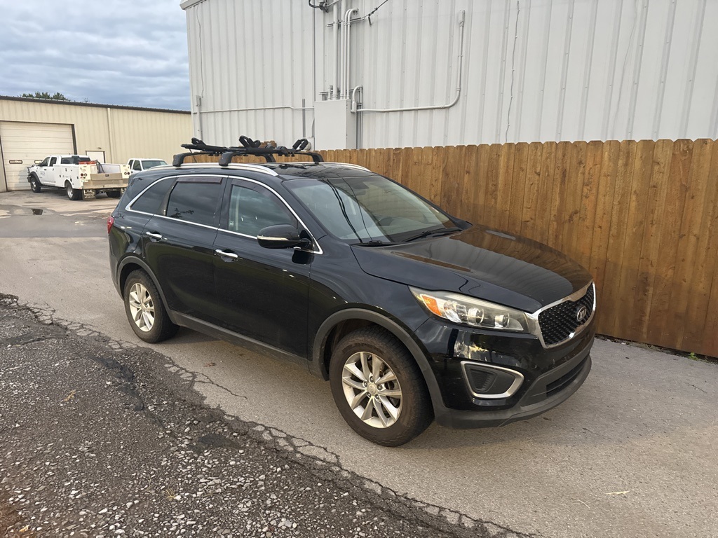 Used 2016 Kia Sorento LX with VIN 5XYPG4A31GG077992 for sale in Pryor, OK