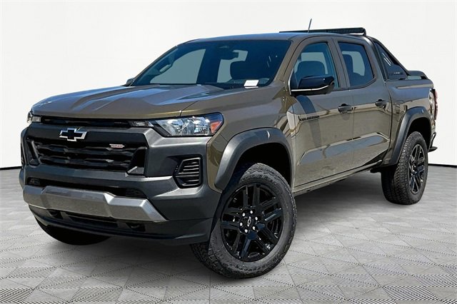 2025 Chevrolet Colorado Trail Boss photo 3